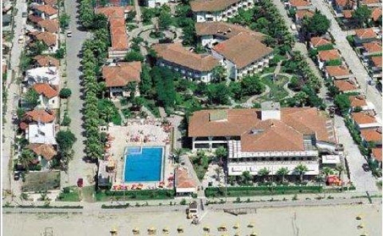 EGERiA OTEL BEACH CLUB